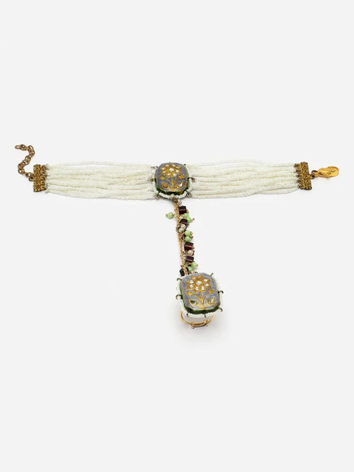 Elegant Beaded Hand Bracelet - Image 5