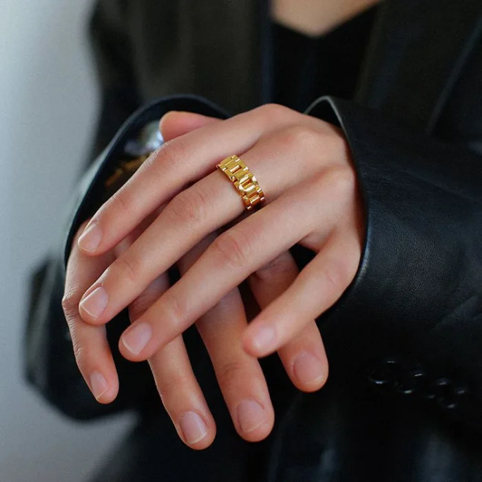 Elegant Link Chain Ring - Image 2