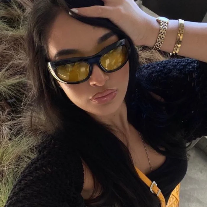 Fashionable Yellow Lens Sunglasses - Image 2