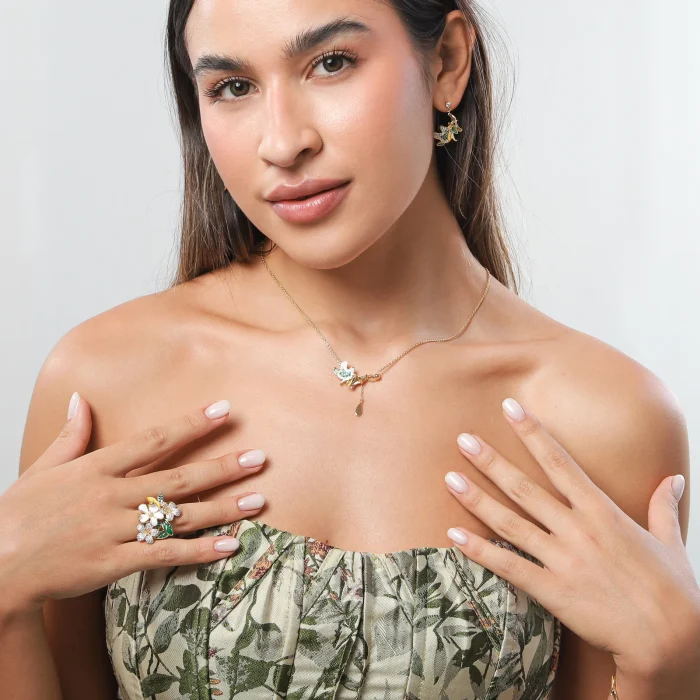 Elegant Floral Fantasy Ring - Image 4