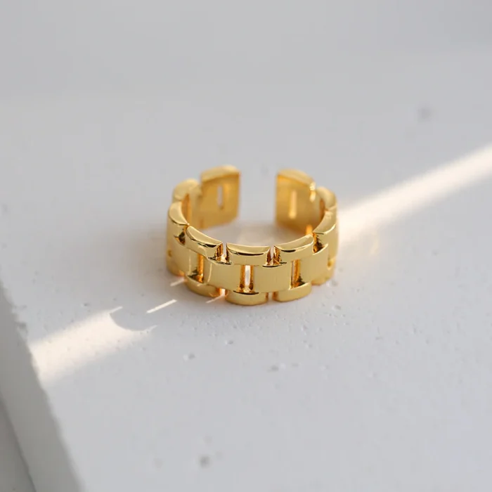 Elegant Link Chain Ring - Image 1