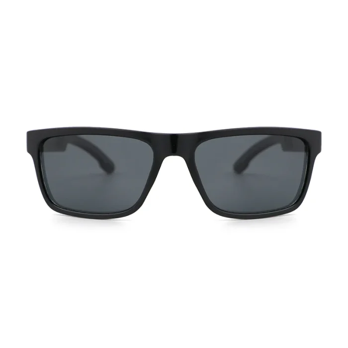 Stylish Black Rectangular Sunglasses - Image 3