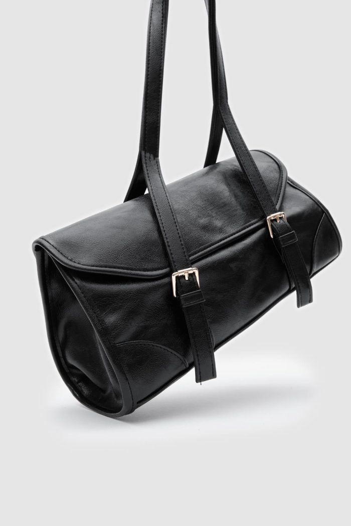 Elegant Black Shoulder Bag - Image 3