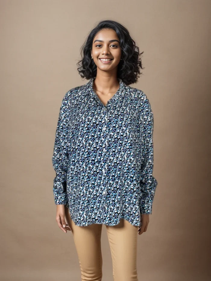 Elegant Floral Patterned Button-Up Shirt - Image 1