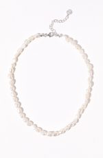 Elegance In Faux Pearl Necklace - Image 2