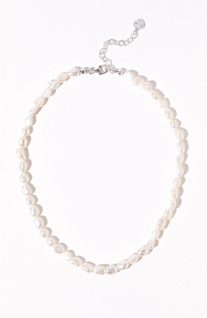 Elegance In Faux Pearl Necklace - Image 2