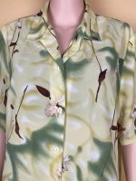 Elegant Floral Printed Short-Sleeve Shirt - Image 3