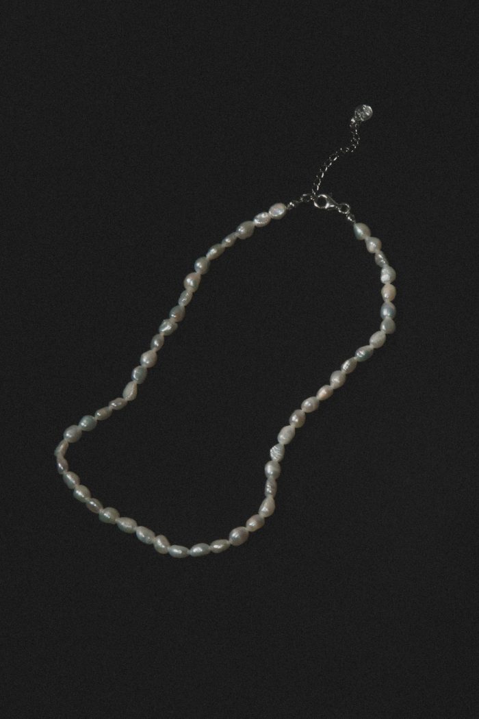 Elegance In Faux Pearl Necklace - Image 6